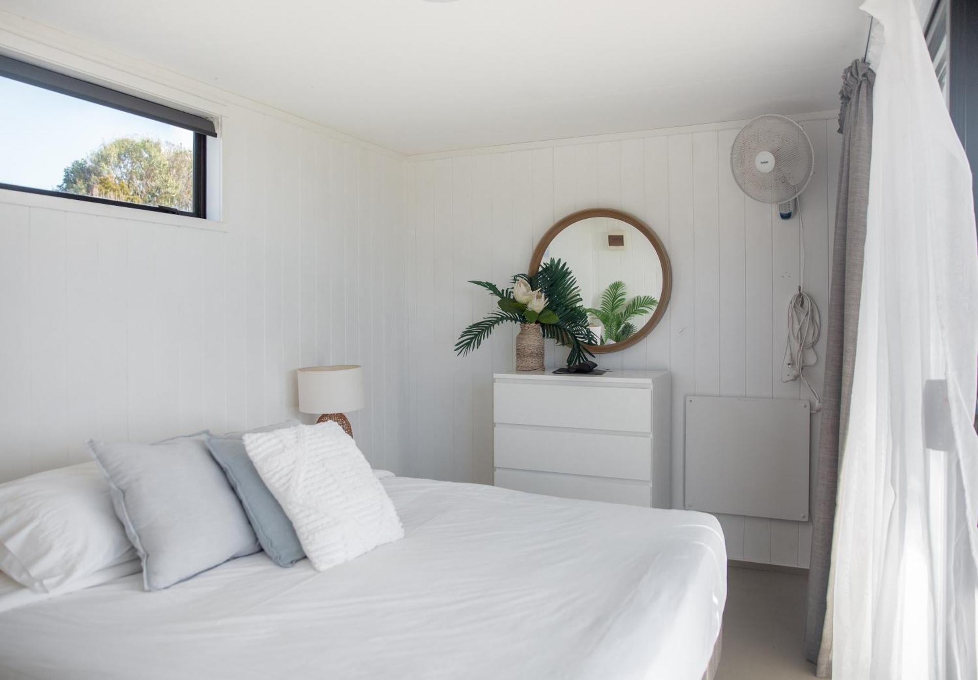 Отель Aotearoa Surf Eco Pods Te Arai Экстерьер фото